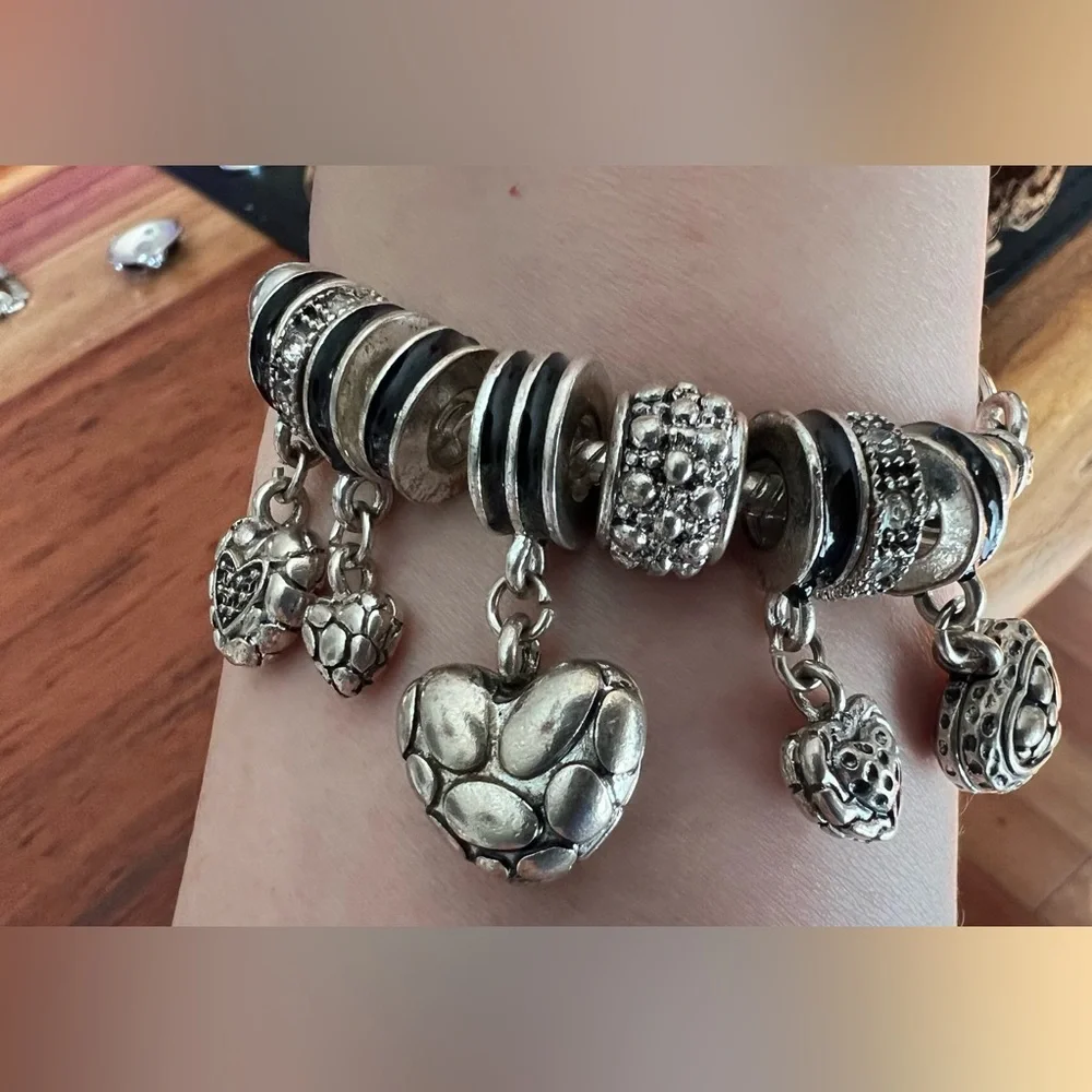 Brighton Puffy Hearts Charm Bracelet Fine Silver Plated Chain .999 Black Enamel - Picture 5 of 5